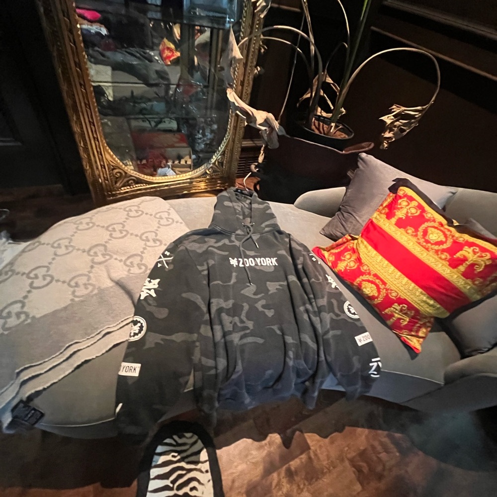 Zoo York Black and Gray Camouflage Hoodie